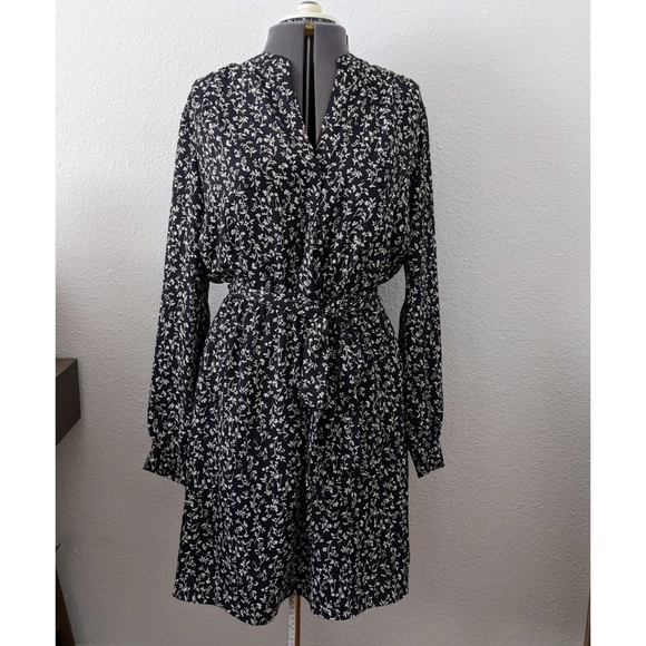 Joie Dresses & Skirts - Joie Floral Print Dress